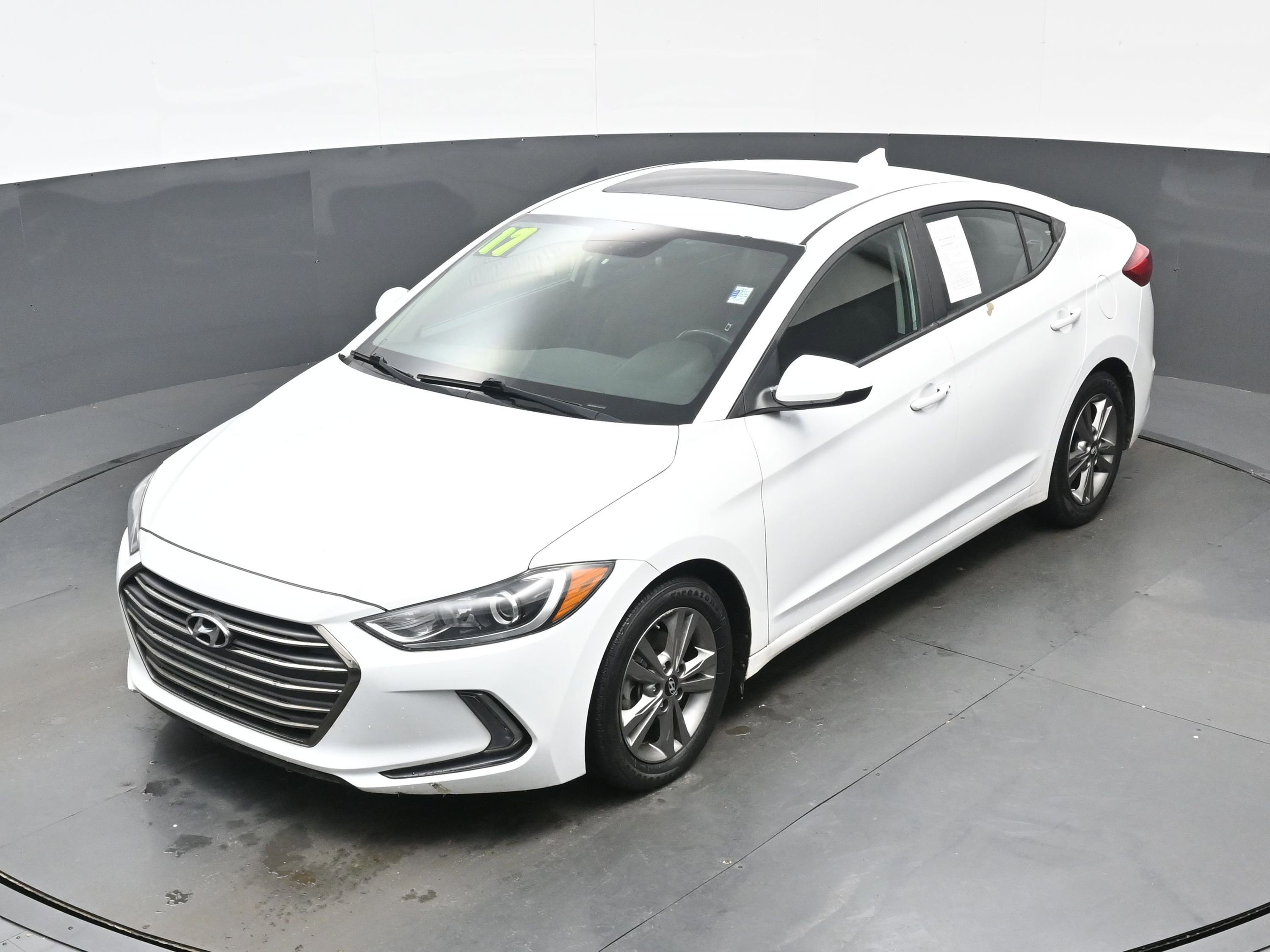 Used 2017 Hyundai Elantra Value Edition image 31