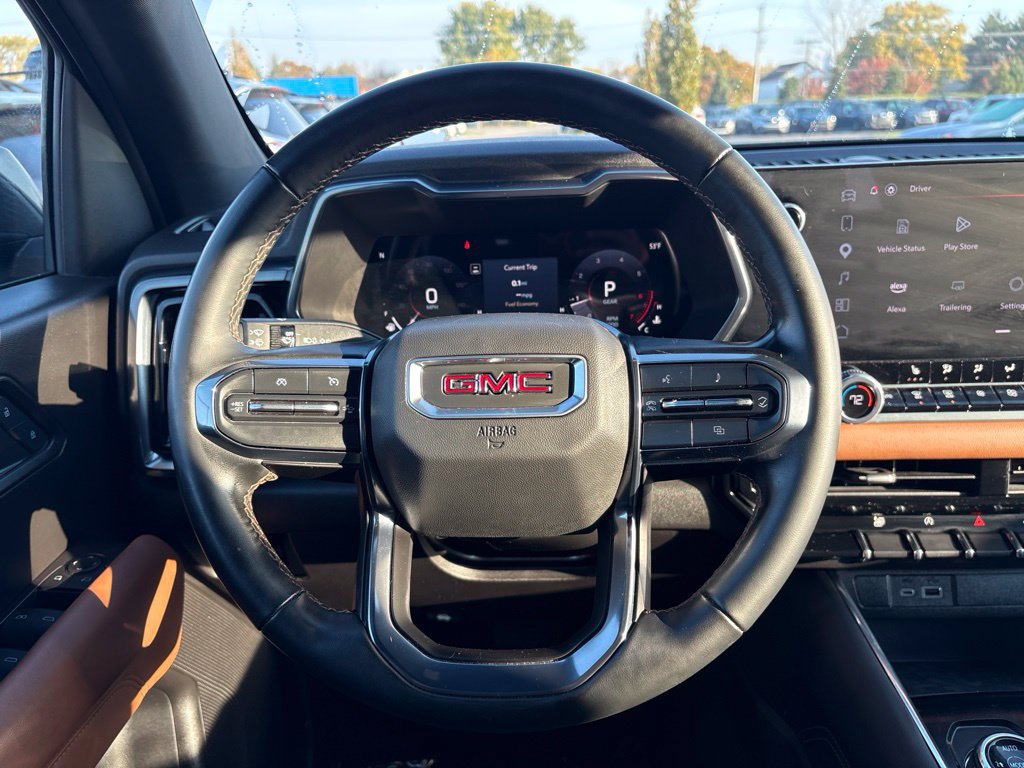 Used 2024 GMC Canyon AT4 w/ Technology Package AWD/4WD image 12