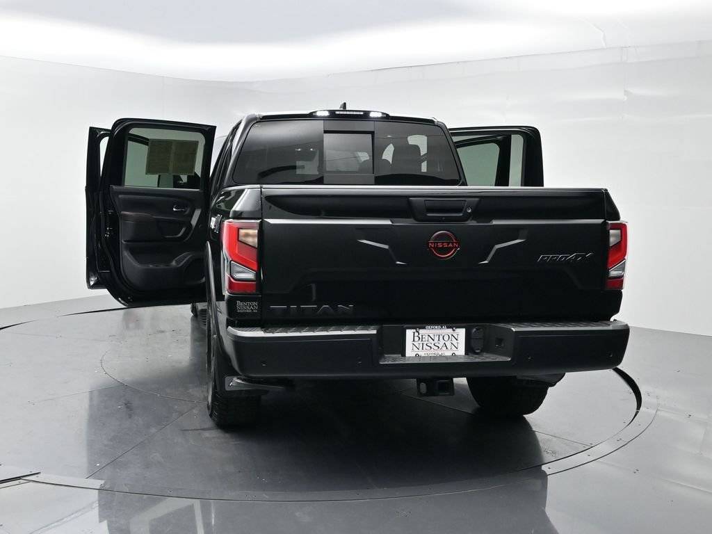 Used 2024 Nissan Titan PRO-4X w/ Pro-4x Convenience Package AWD/4WD image 28
