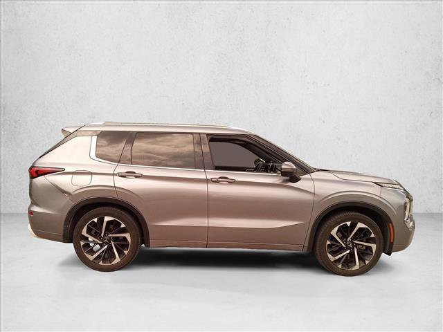 Used 2022 Mitsubishi Outlander SEL FWD image 4
