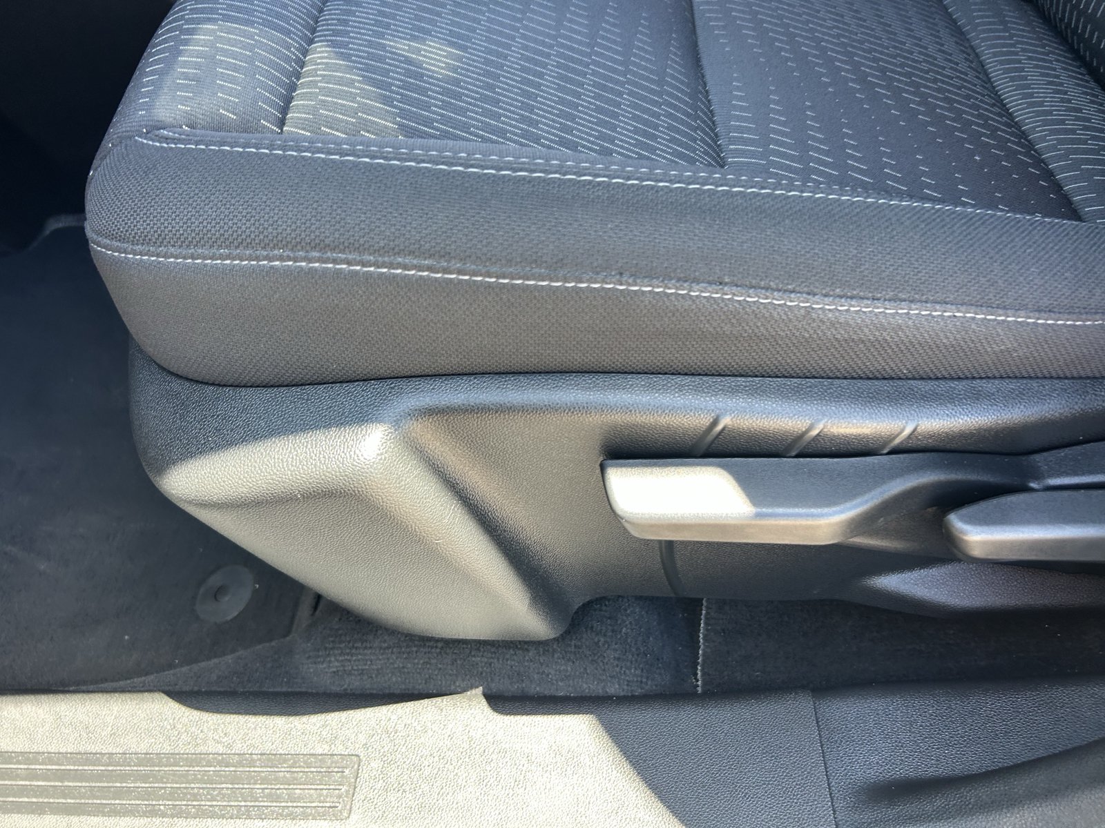 Certified 2025 Chevrolet Equinox LT AWD/4WD image 28