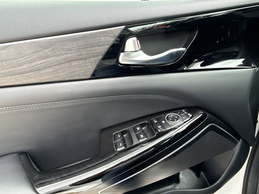 Used 2020 Kia Cadenza Technology FWD image 29
