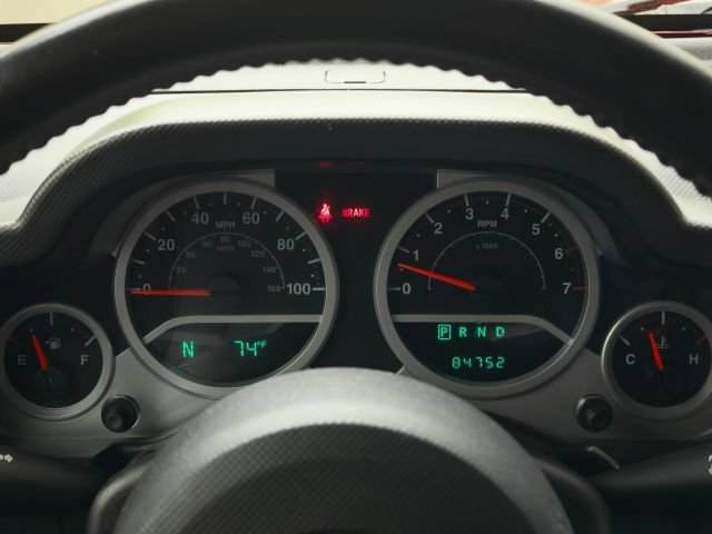 Used 2009 Jeep Wrangler Unlimited Sahara w/ Trailer Tow Group AWD/4WD image 15