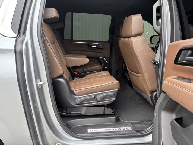 Certified 2025 Chevrolet Suburban High Country image 20