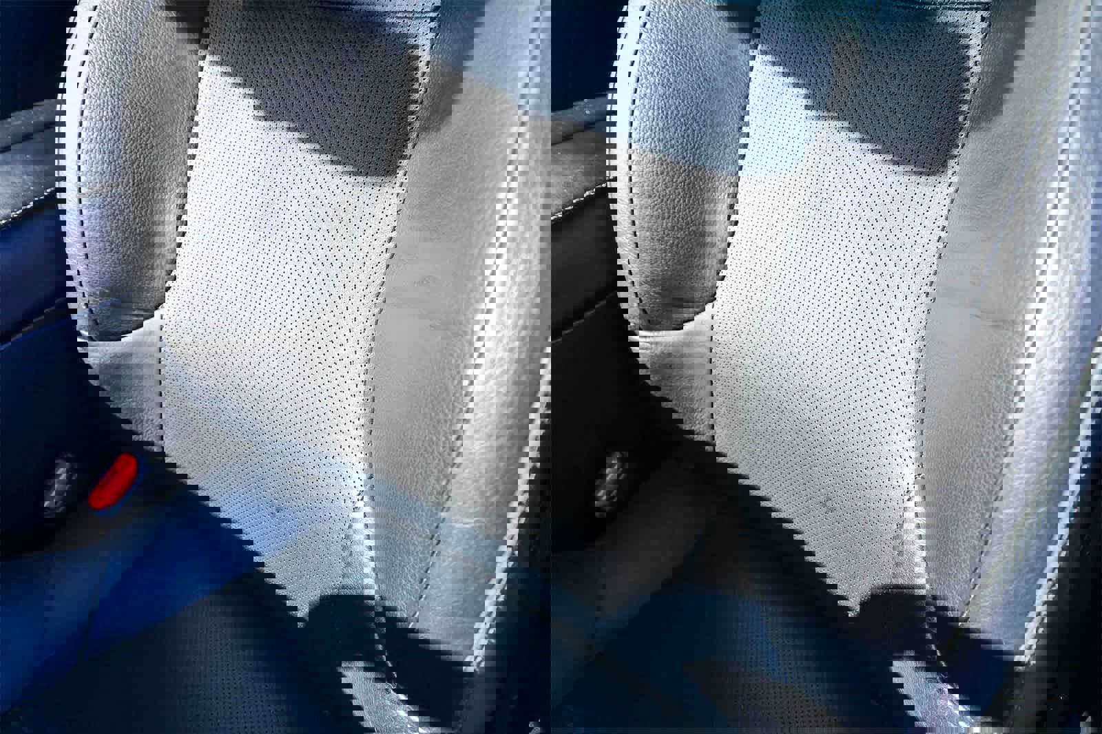 Used 2013 Lexus GX 460 image 23