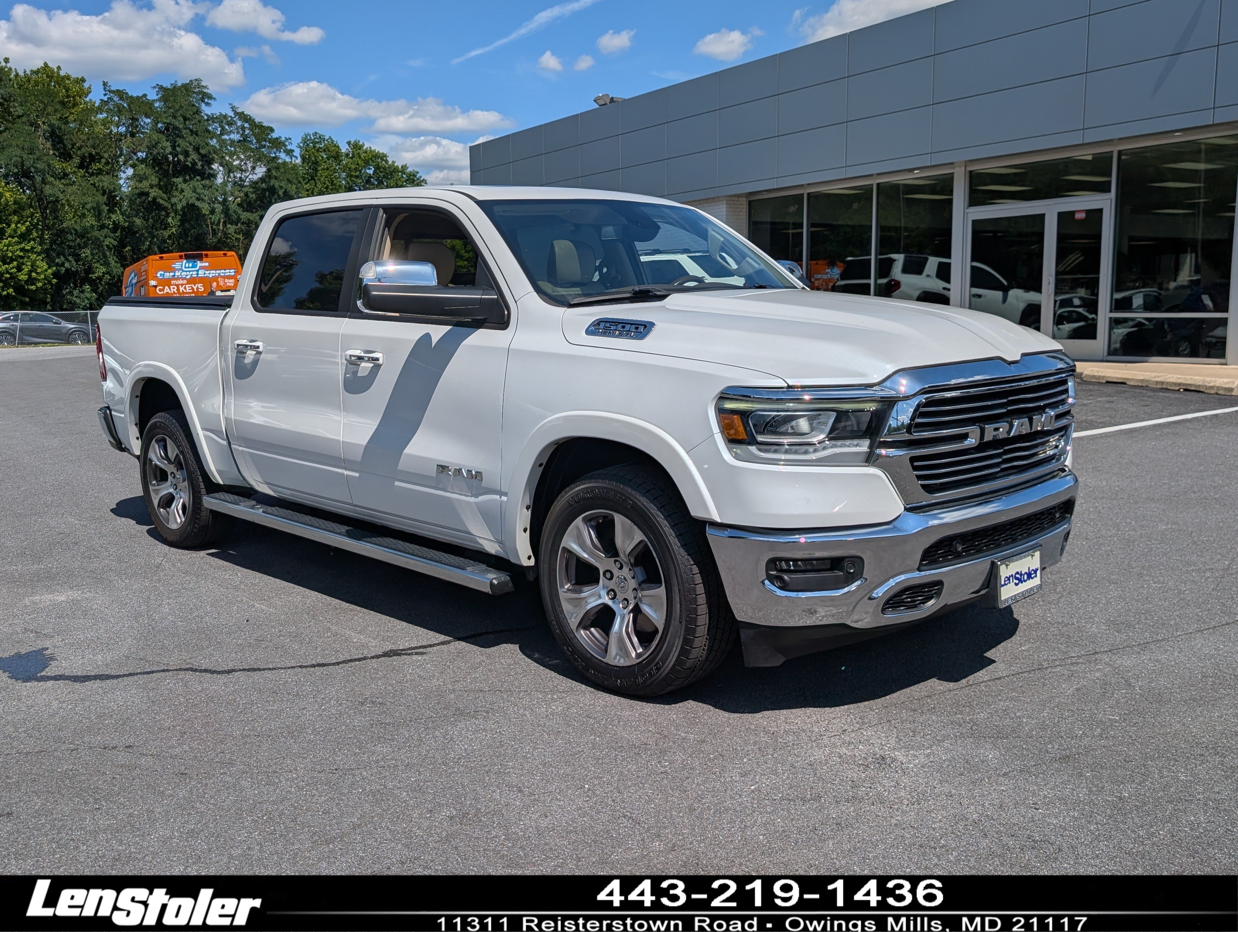 Used 2020 RAM 1500 Laramie AWD/4WD image 1
