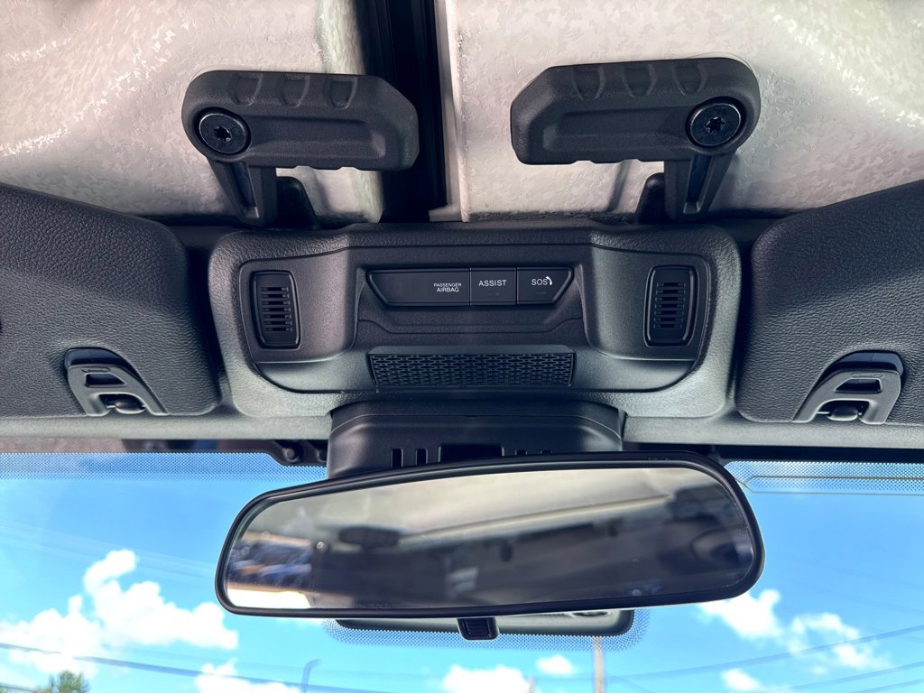 Certified 2025 Jeep Gladiator Rubicon w/ Convenience Group image 24