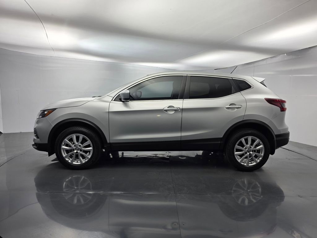 Used 2021 Nissan Rogue Sport S image 7