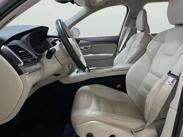 Used 2023 Volvo XC90 B6 Core AWD/4WD image 57