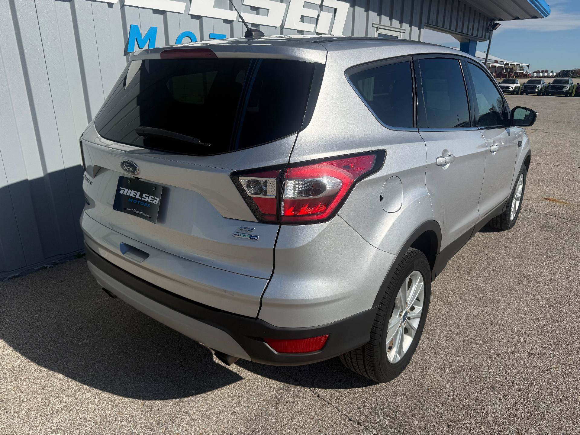 Used 2017 Ford Escape SE AWD/4WD image 8