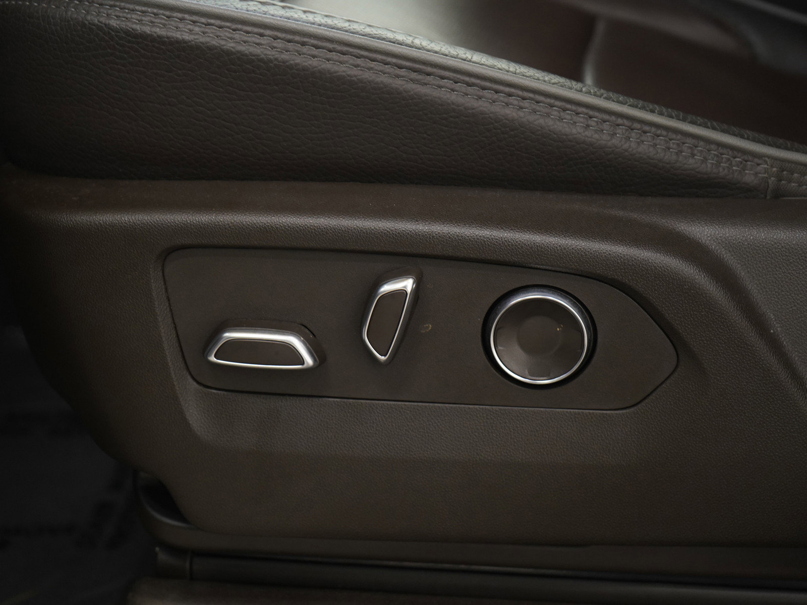 Used 2025 GMC Sierra 1500 Denali w/ Denali Reserve Package image 29