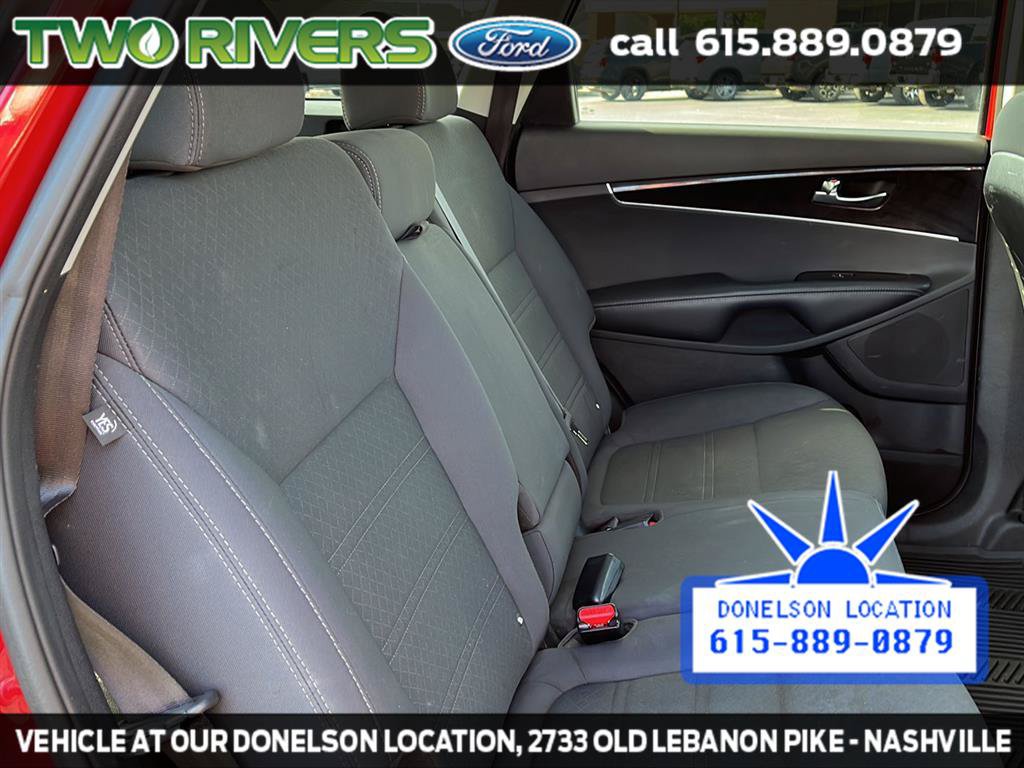 Used 2017 Kia Sorento AWD image 31