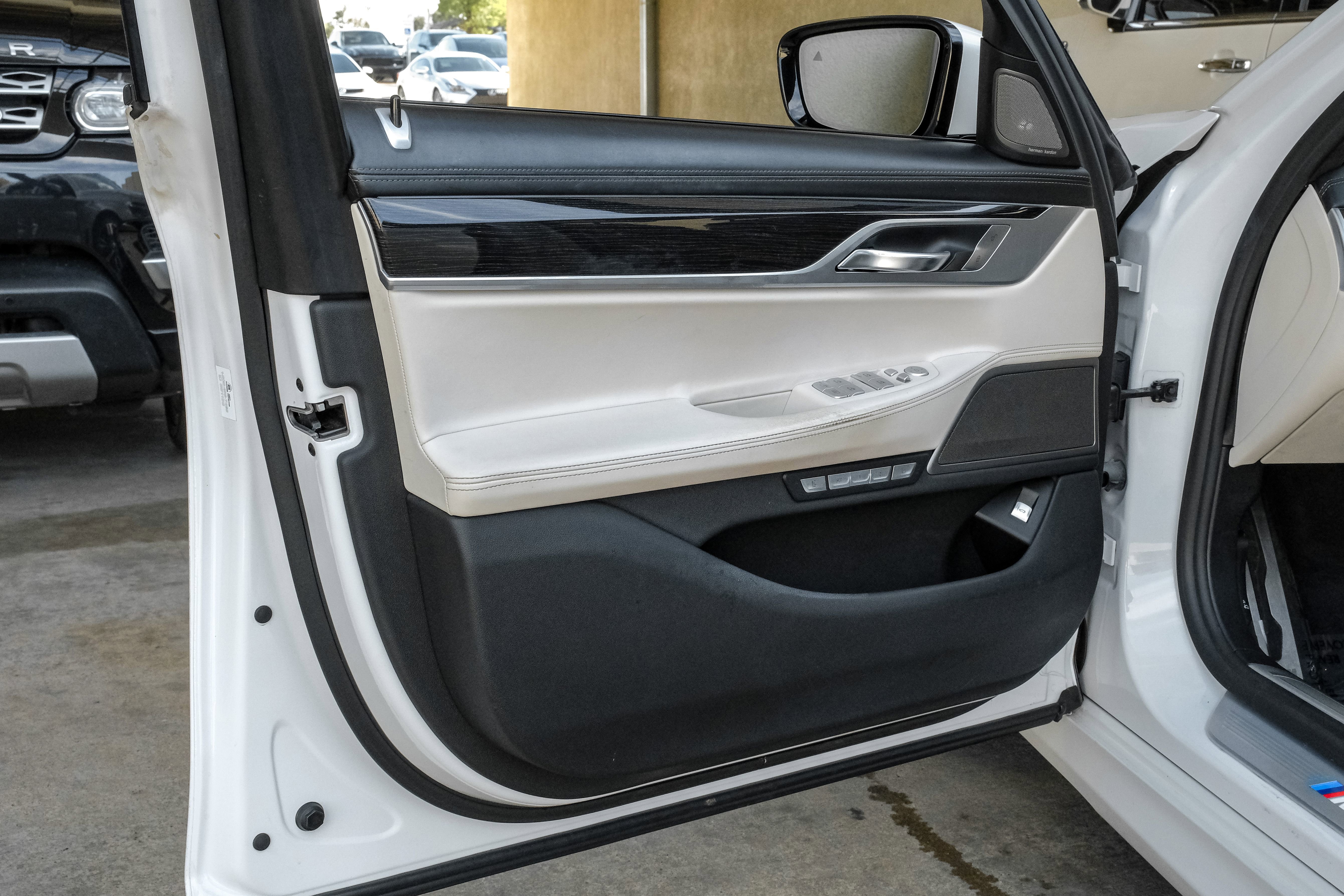 Used 2018 BMW 750i 750i image 46