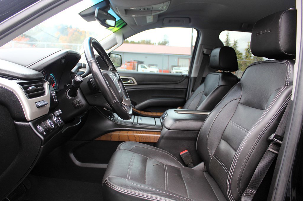 Used 2020 GMC Yukon XL Denali image 11