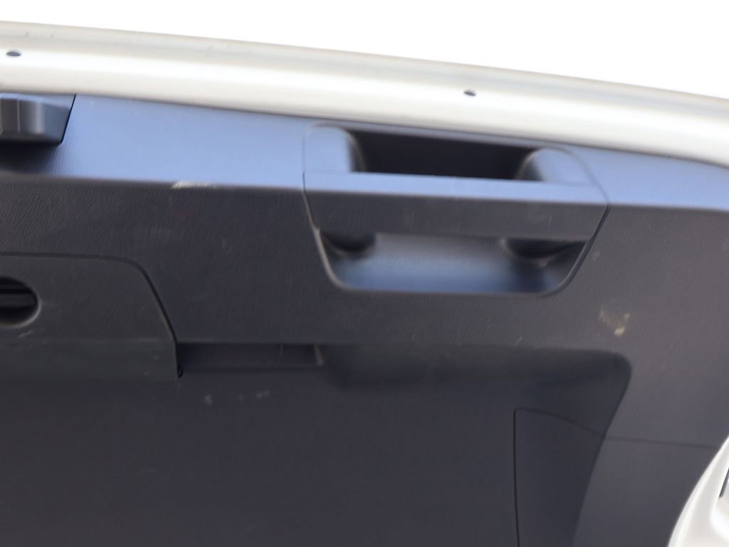 Used 2020 Volkswagen Tiguan S image 22