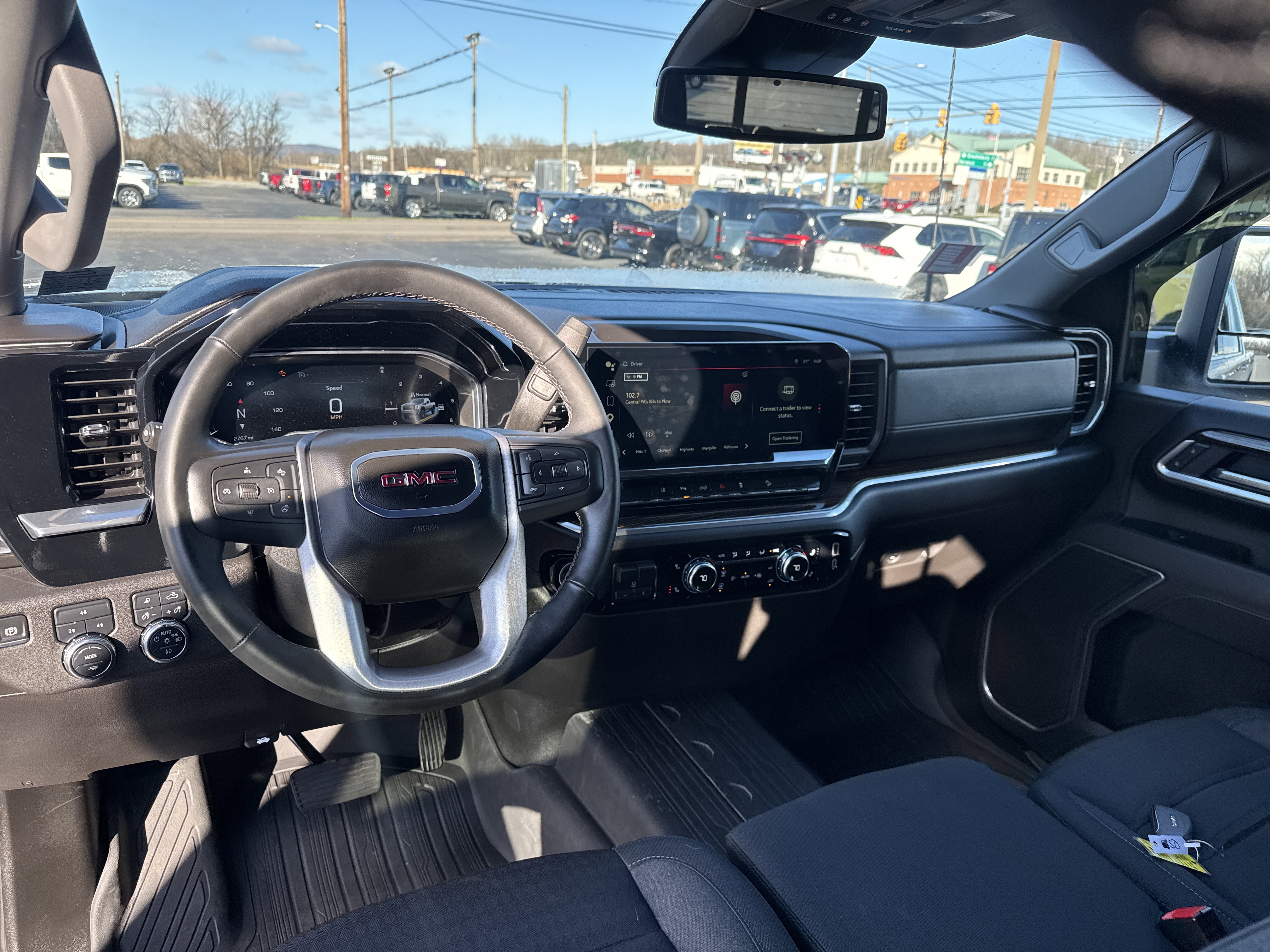 Used 2025 GMC Sierra 2500 SLE w/ SLE Value Package; AWD/4WD image 14