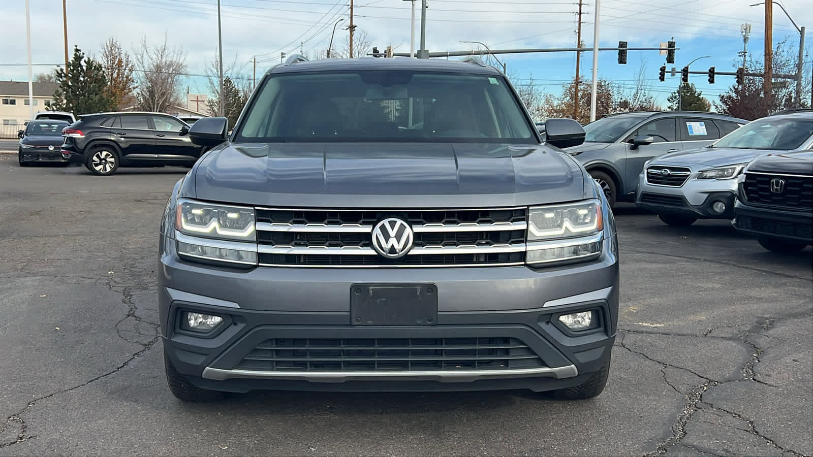 Used 2018 Volkswagen Atlas SE image 2
