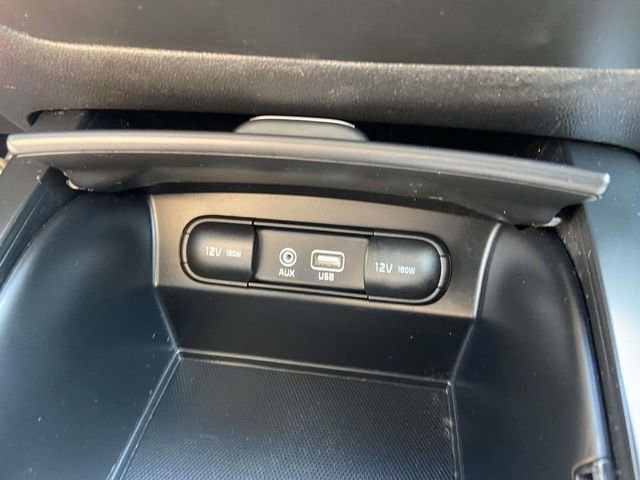 Used 2020 Kia Sorento LX image 25