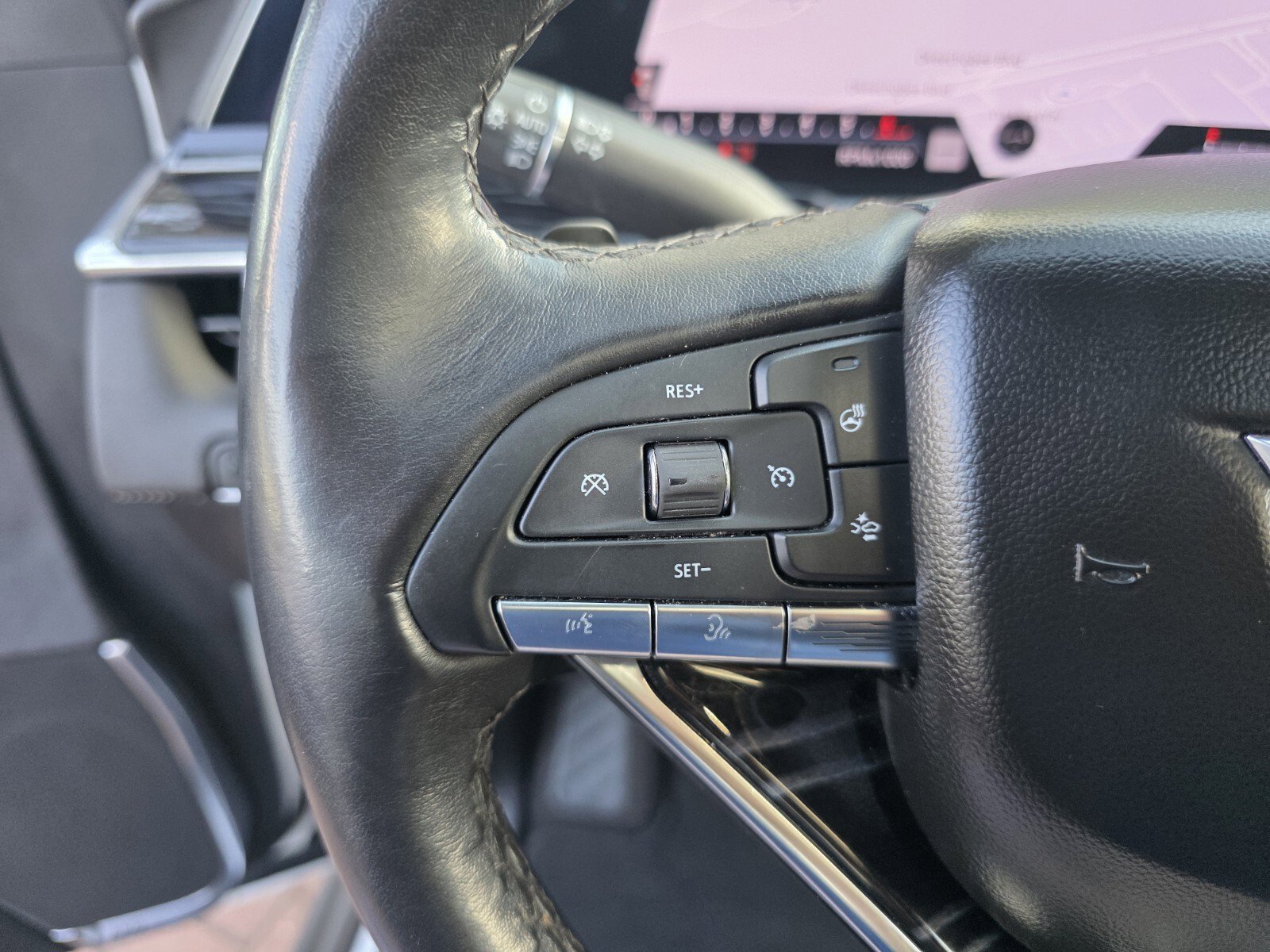 Used 2023 Cadillac Escalade Sport w/ Touring Package image 18