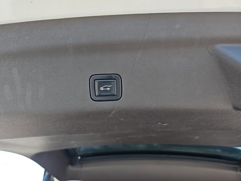 Used 2023 Chevrolet Tahoe LT image 18