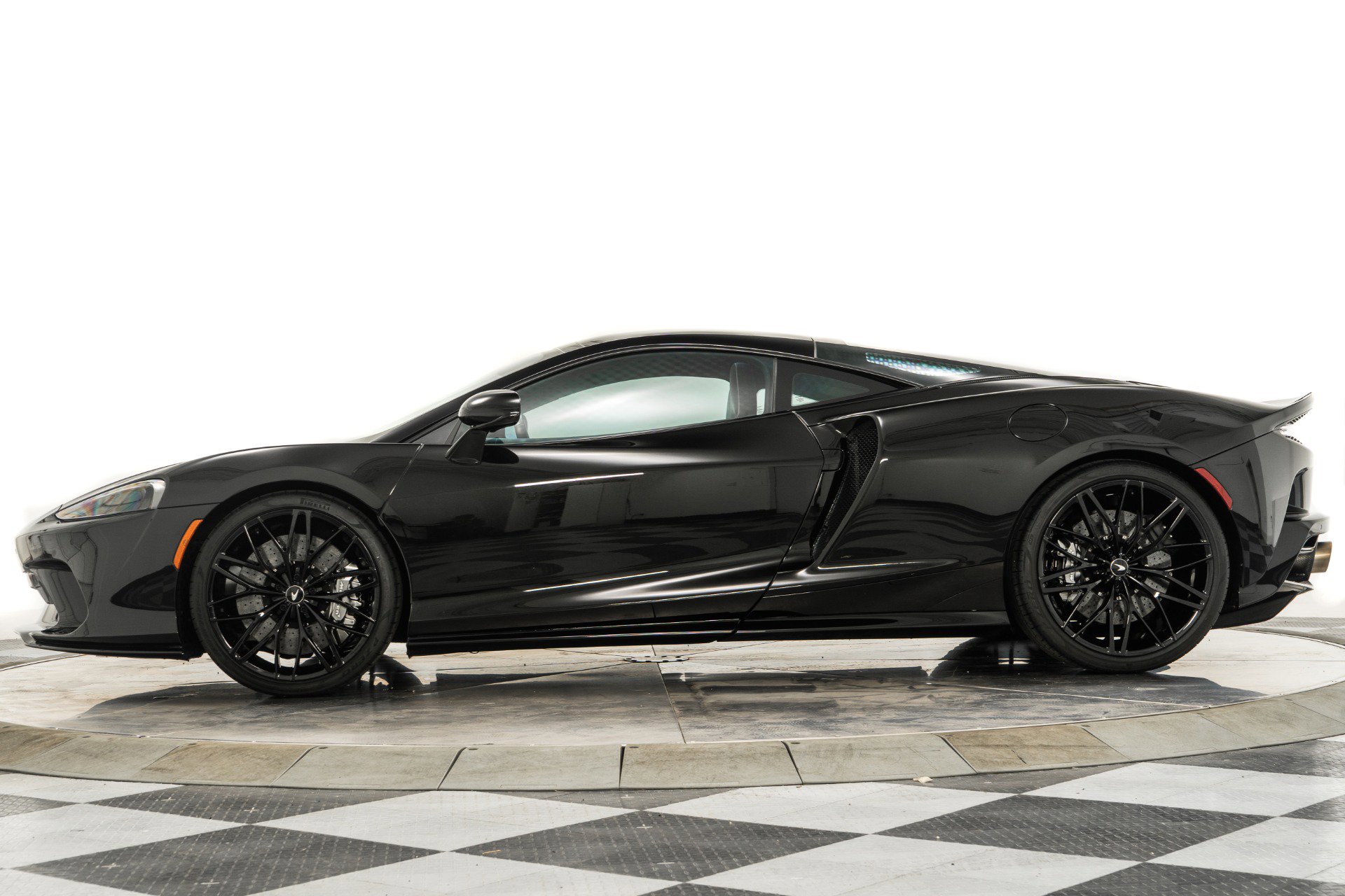 Used 2022 McLaren GT image 6