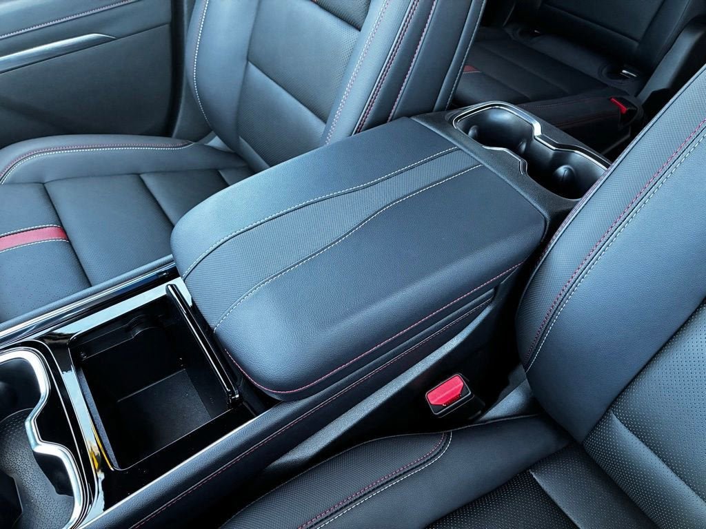 New 2026 Chevrolet Traverse RS w/ LPO, Floor Liner Package AWD/4WD image 34