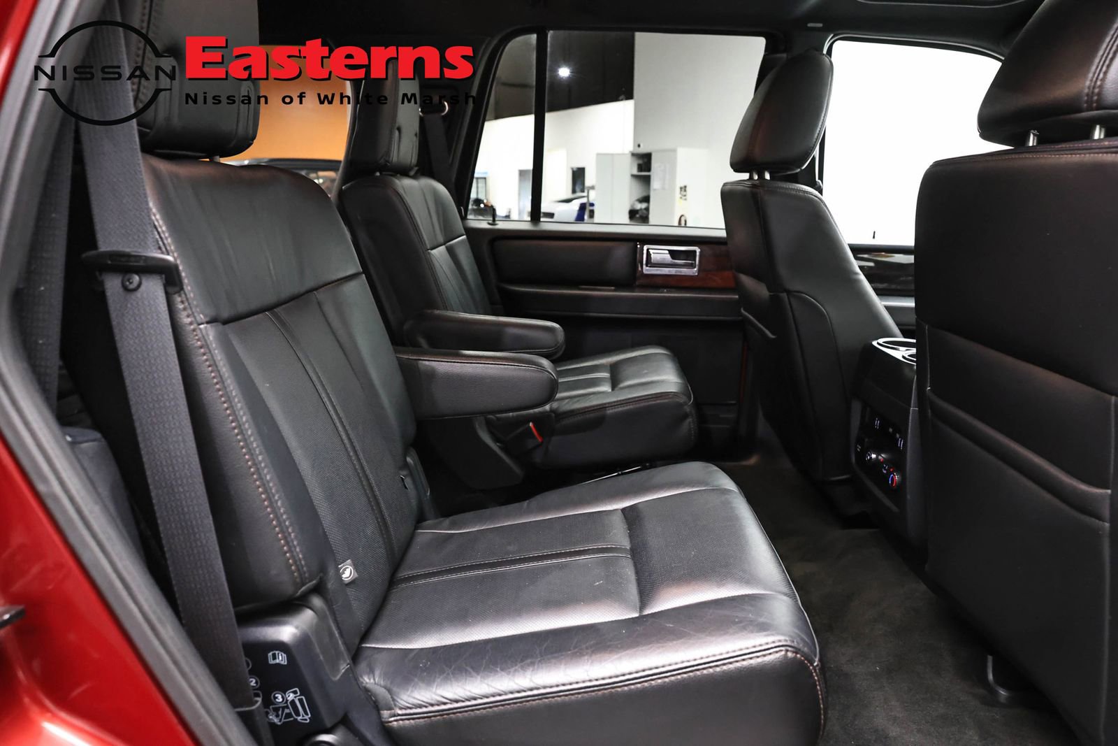 Used 2016 Lincoln Navigator Reserve AWD/4WD image 22