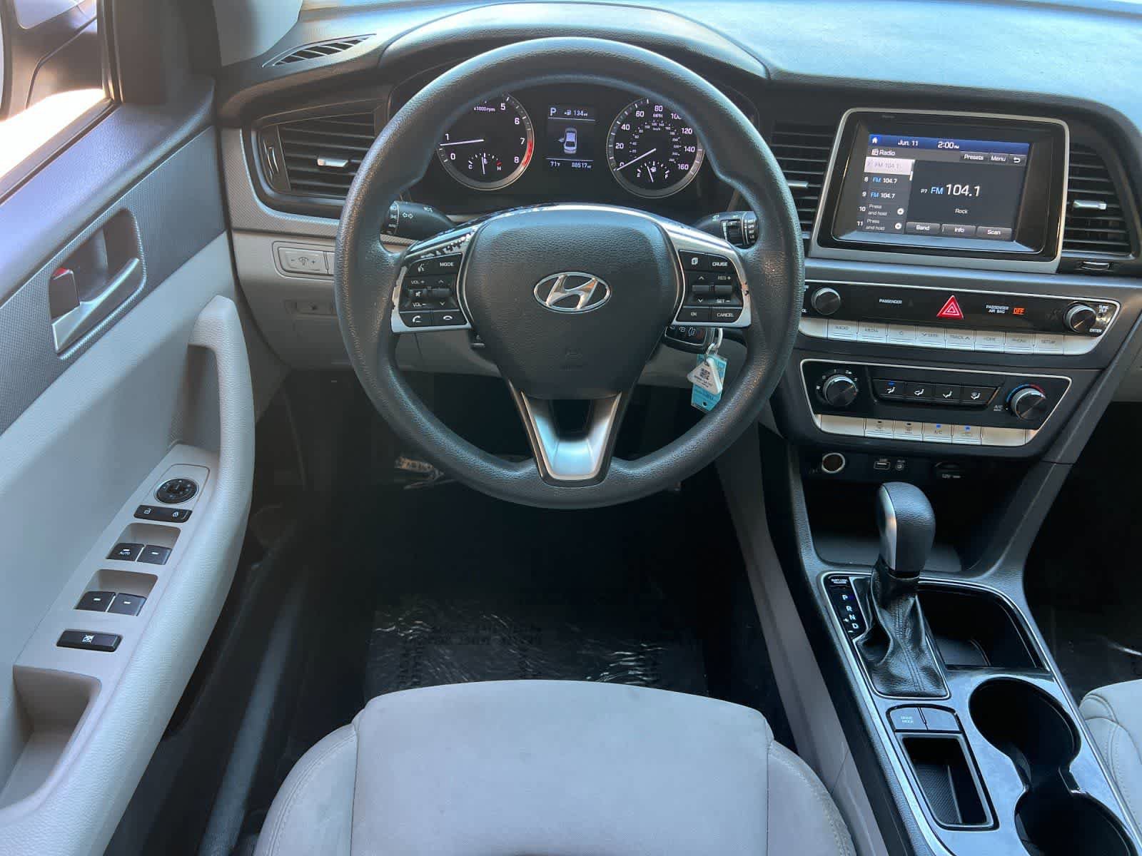 Used 2018 Hyundai Sonata SE FWD image 15