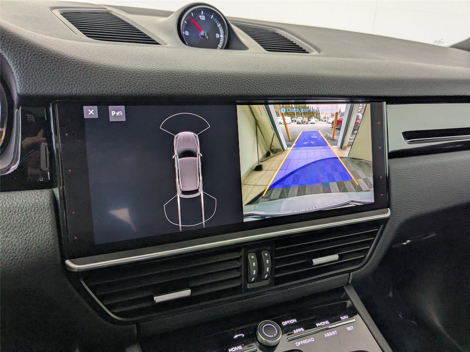 Used 2021 Porsche Cayenne image 17