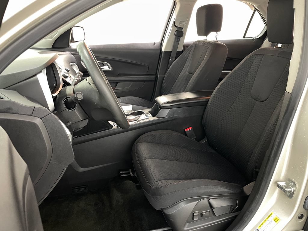 Used 2015 Chevrolet Equinox LS FWD image 18