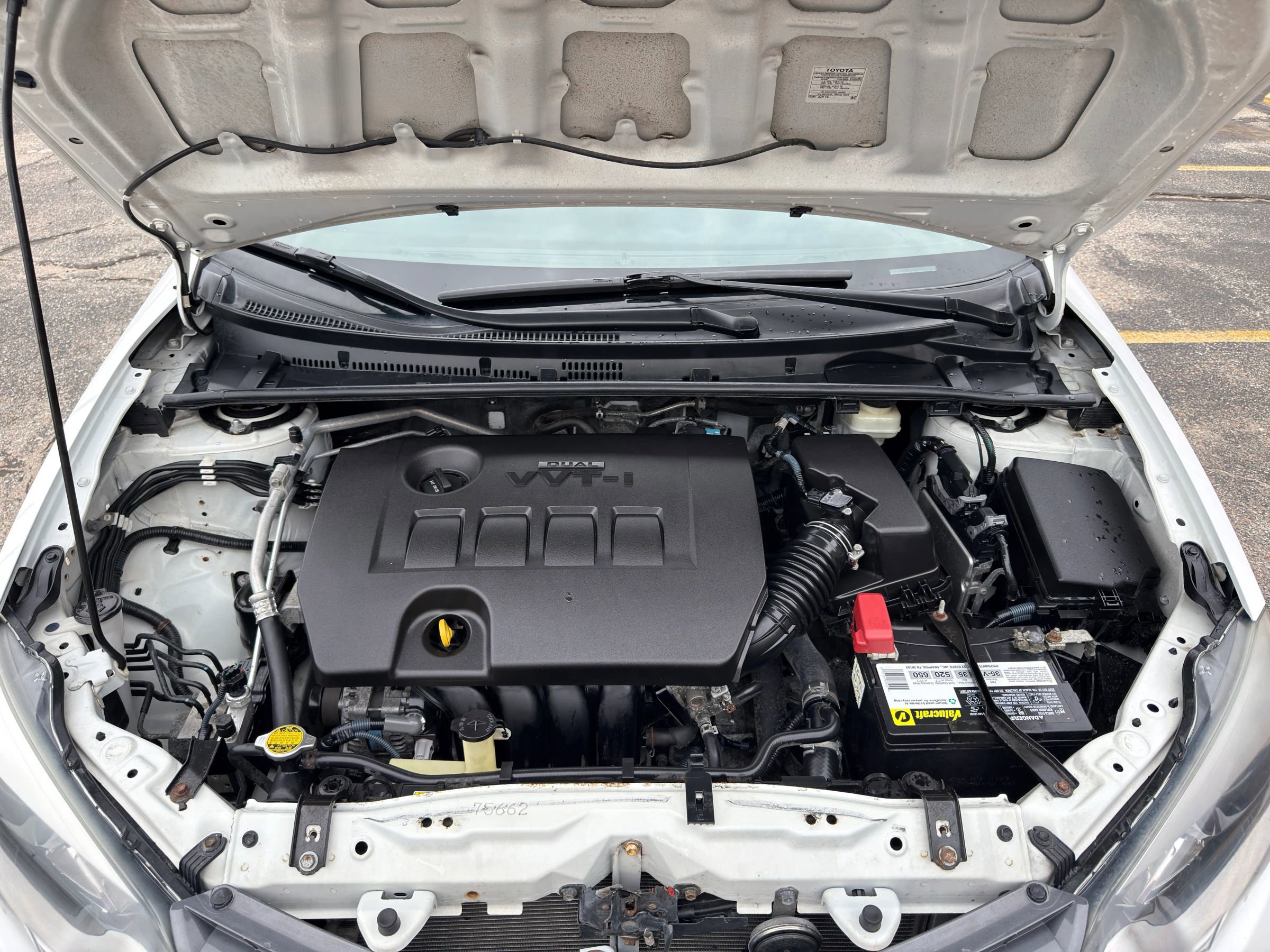 Used 2016 Toyota Corolla LE FWD image 27