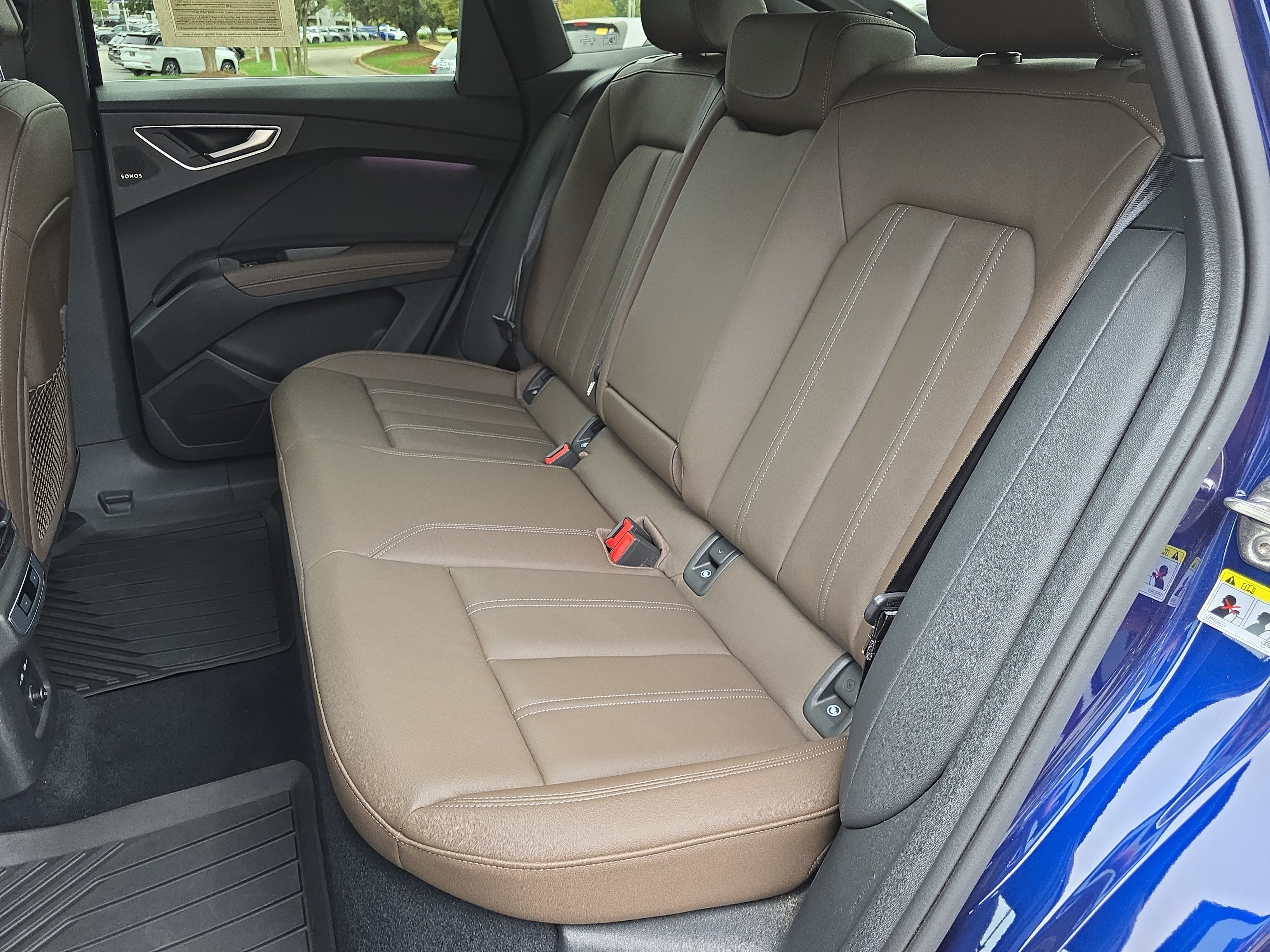 Used 2023 Audi Q4 e-tron Premium Plus AWD/4WD image 14