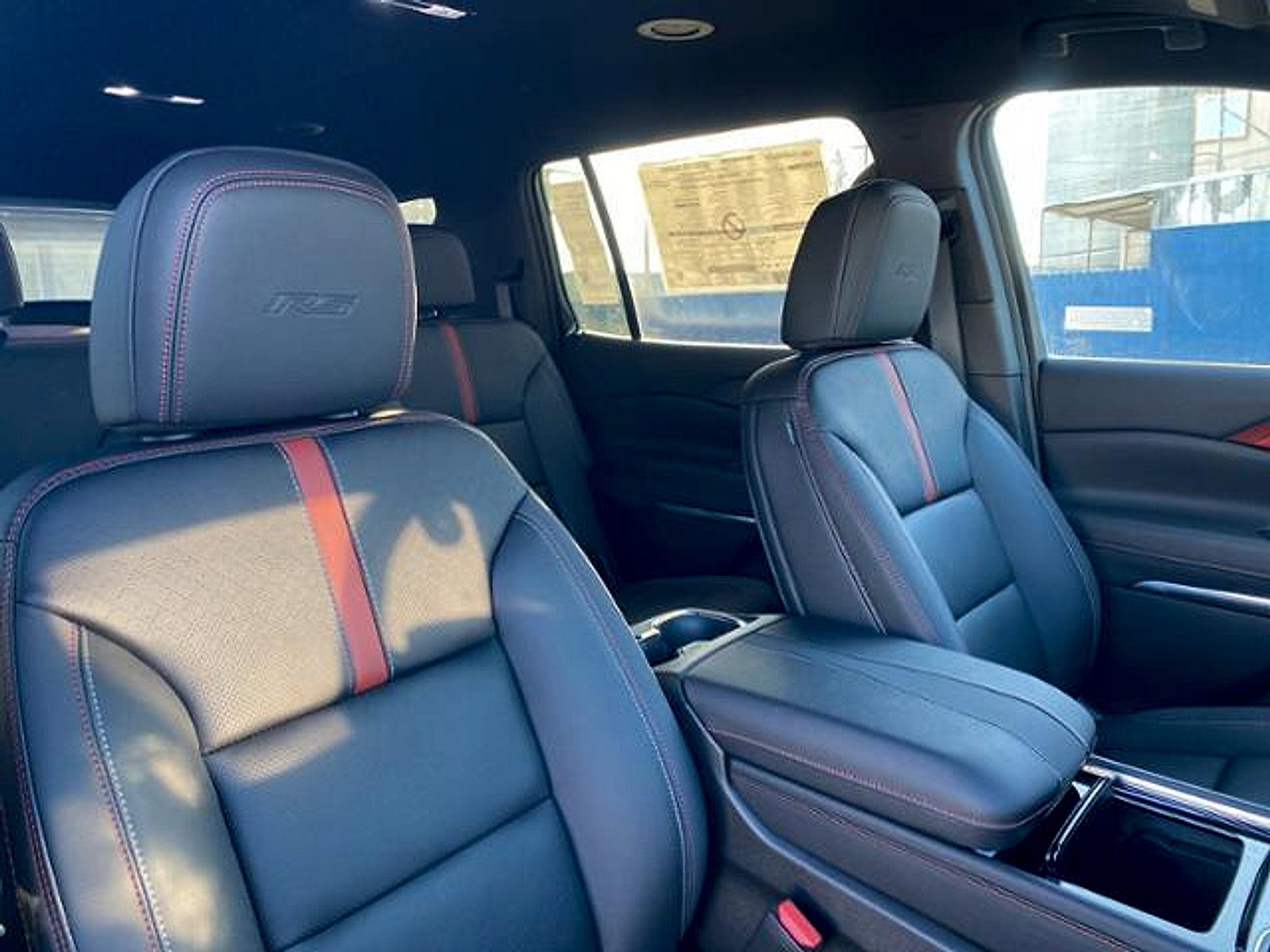 New 2026 Chevrolet Traverse RS w/ LPO, Floor Liner Package image 36