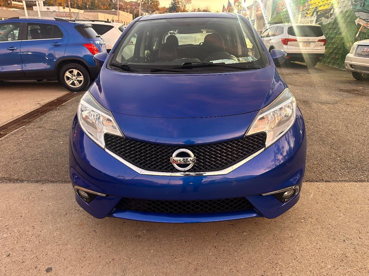 Used 2015 Nissan Versa Note SR image 2
