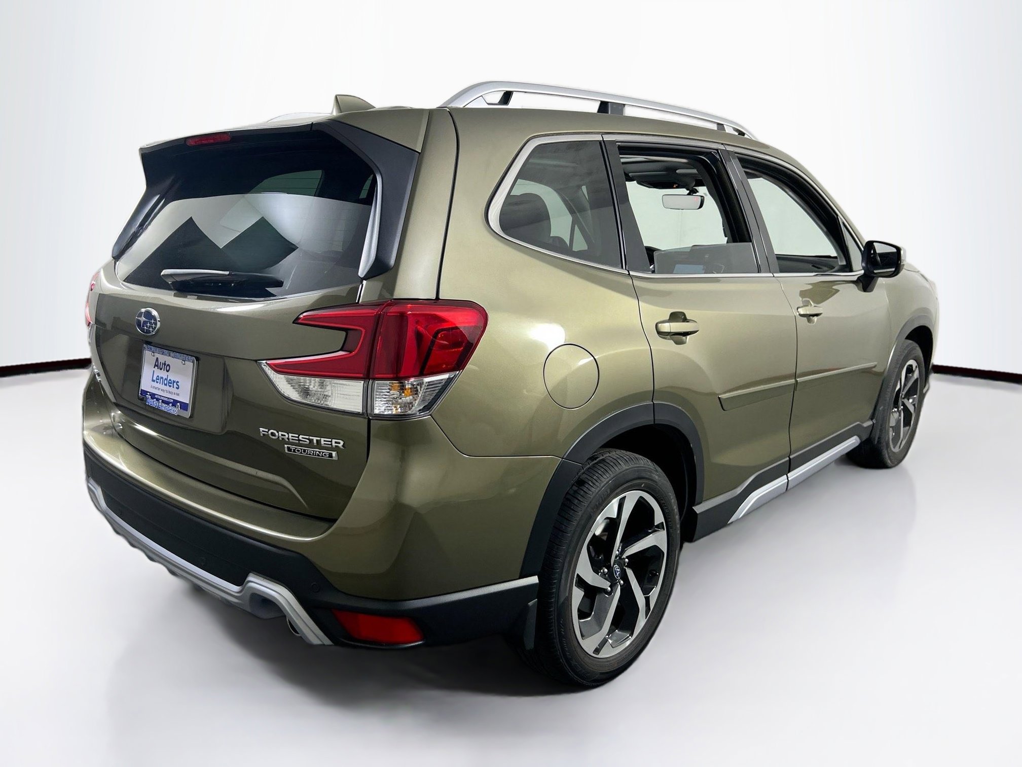 Used 2022 Subaru Forester Touring image 5