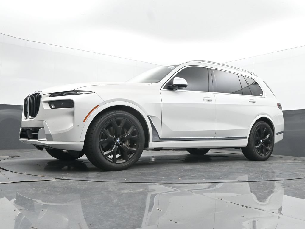 Used 2023 BMW X7 xDrive40i AWD/4WD image 43