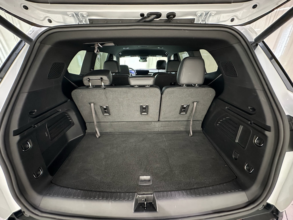 Certified 2026 Buick Enclave Sport Touring AWD/4WD image 11