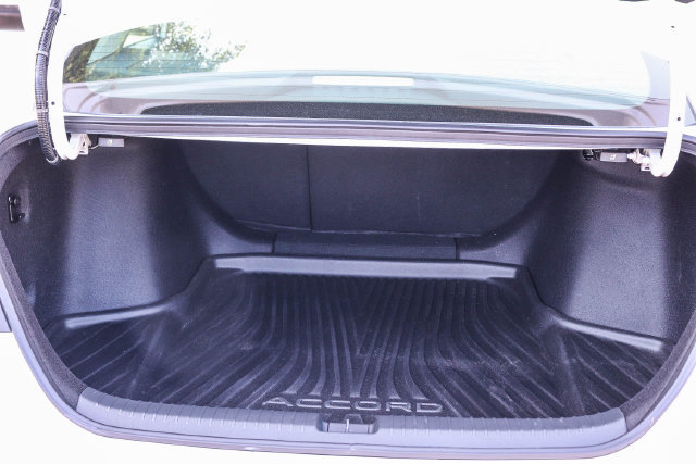 Used 2024 Honda Accord EX image 28