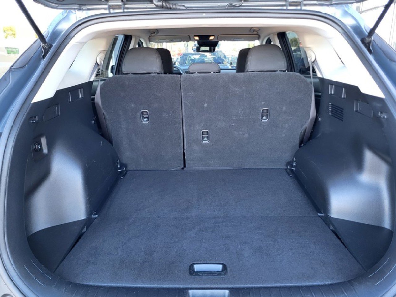 Used 2024 Kia Sportage LX image 22