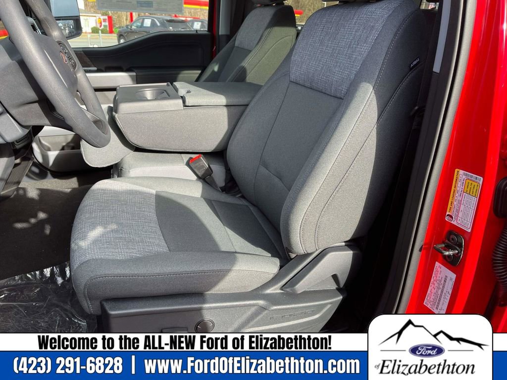 New 2025 Ford F350 XLT w/ Black Appearance Package image 20