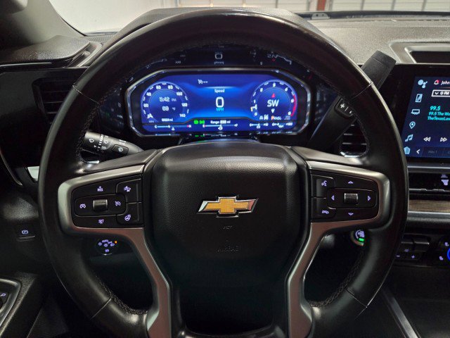 Used 2024 Chevrolet Silverado 2500 LT image 44