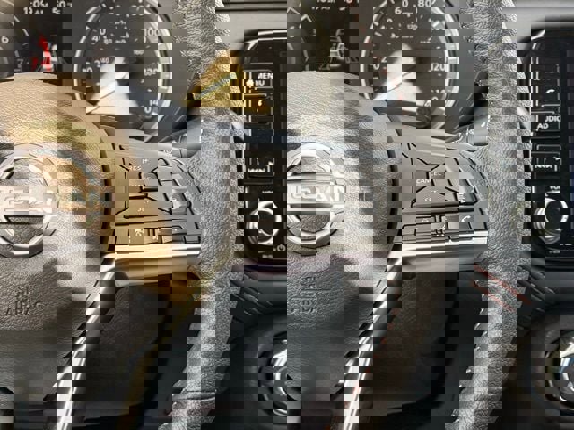 New 2025 Nissan Versa SR w/ Trunk Package image 21