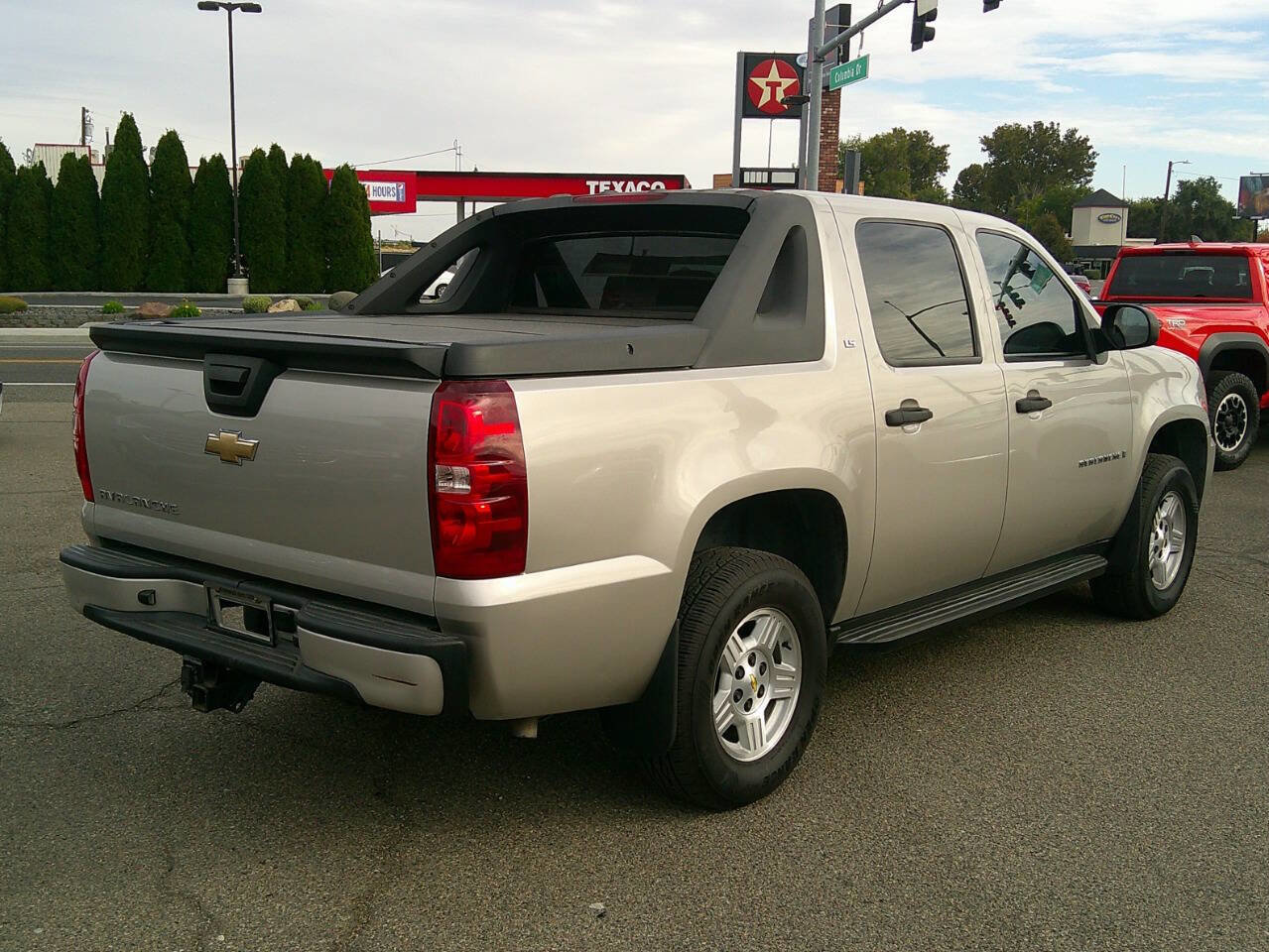 Used 2007 Chevrolet Avalanche LS image 7