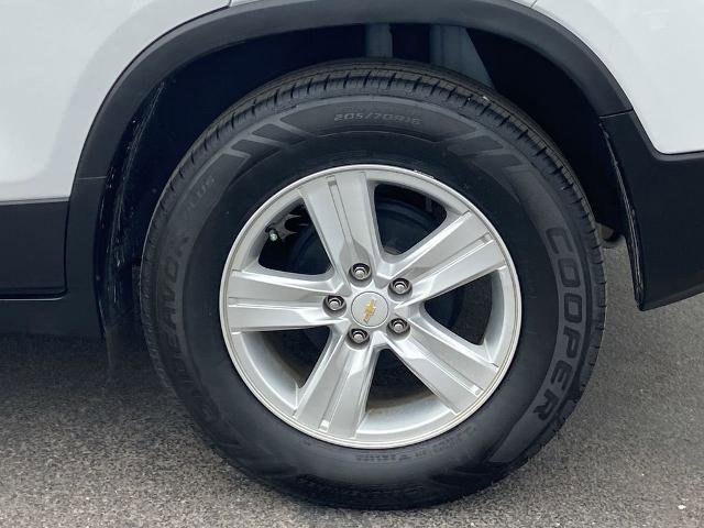 Used 2021 Chevrolet Trax LS w/ Tint and Cruise Package image 27
