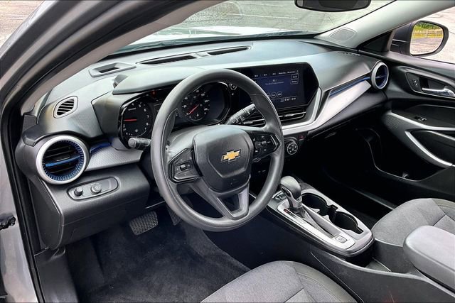 Used 2024 Chevrolet Trax LS w/ Driver Confidence Package FWD image 17