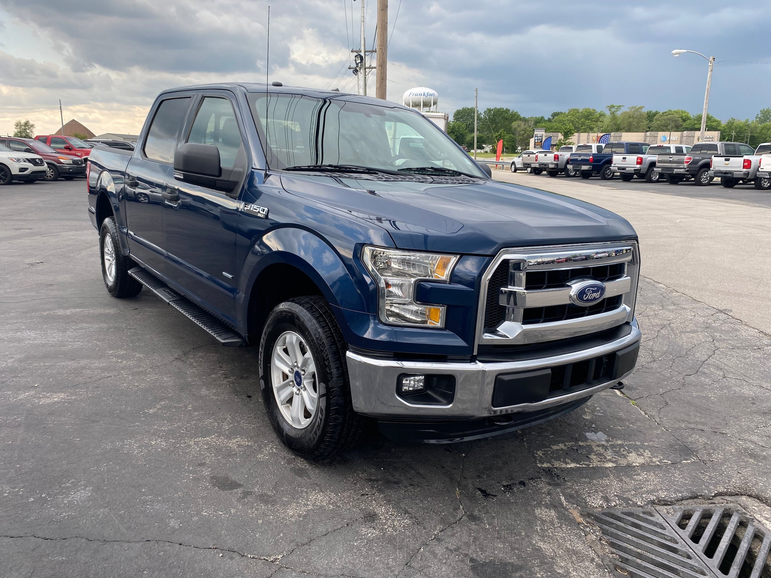 Used 2016 Ford F150 XLT w/ Equipment Group 301A Mid AWD/4WD image 3