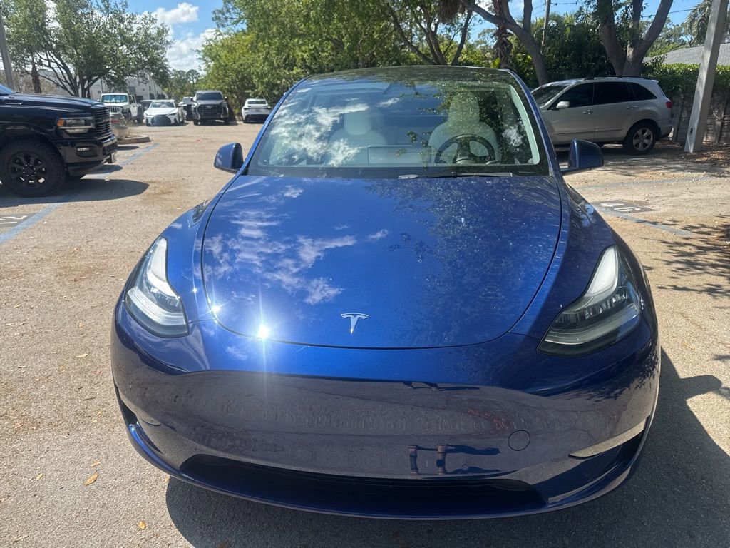 Used 2021 Tesla Model Y Long Range image 3
