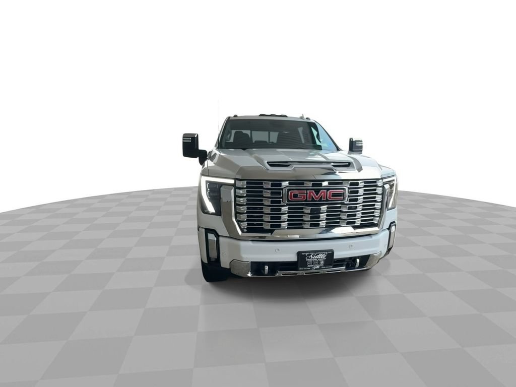Certified 2025 GMC Sierra 2500 Denali w/ Denali Reserve Package AWD/4WD image 3