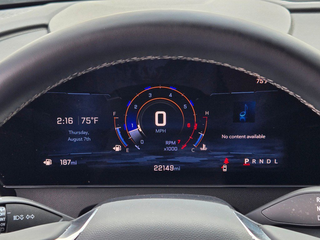 Used 2025 Chevrolet Traverse LT image 28