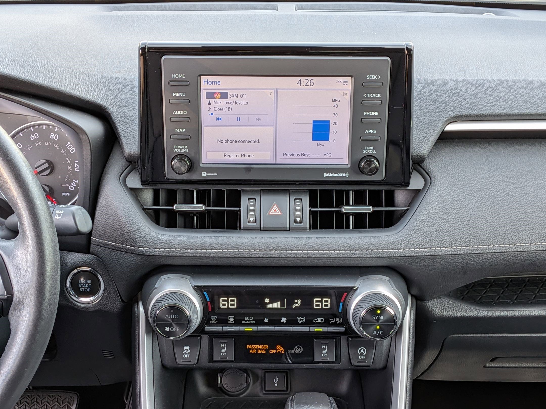 Used 2020 Toyota RAV4 XLE Premium image 32